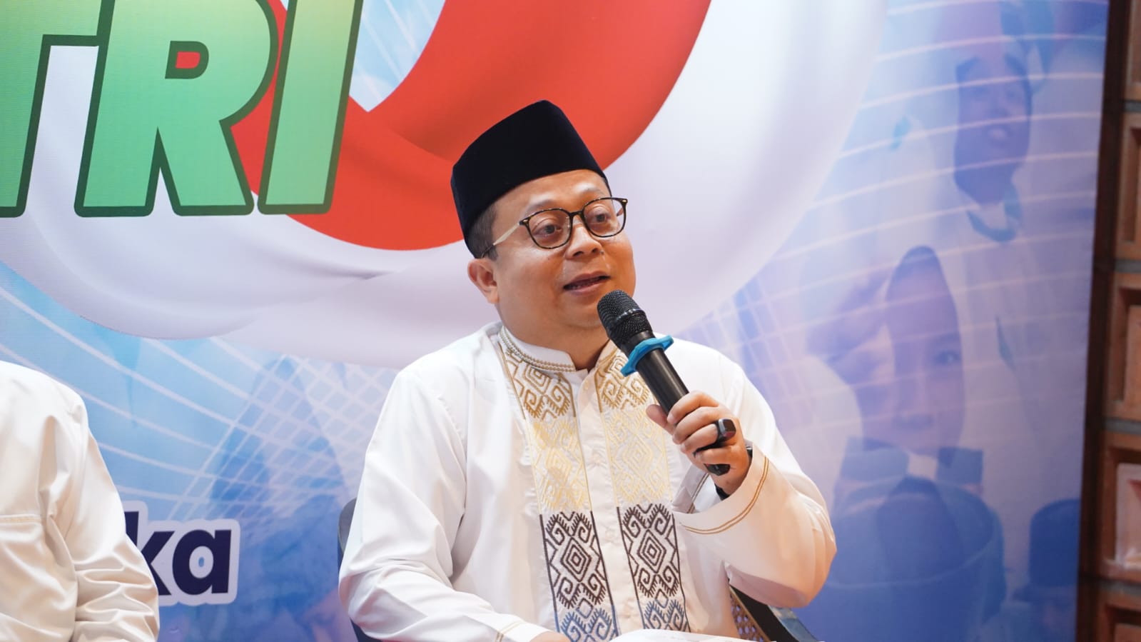 WhatsApp Image 2026-04-16 at 19.38.01