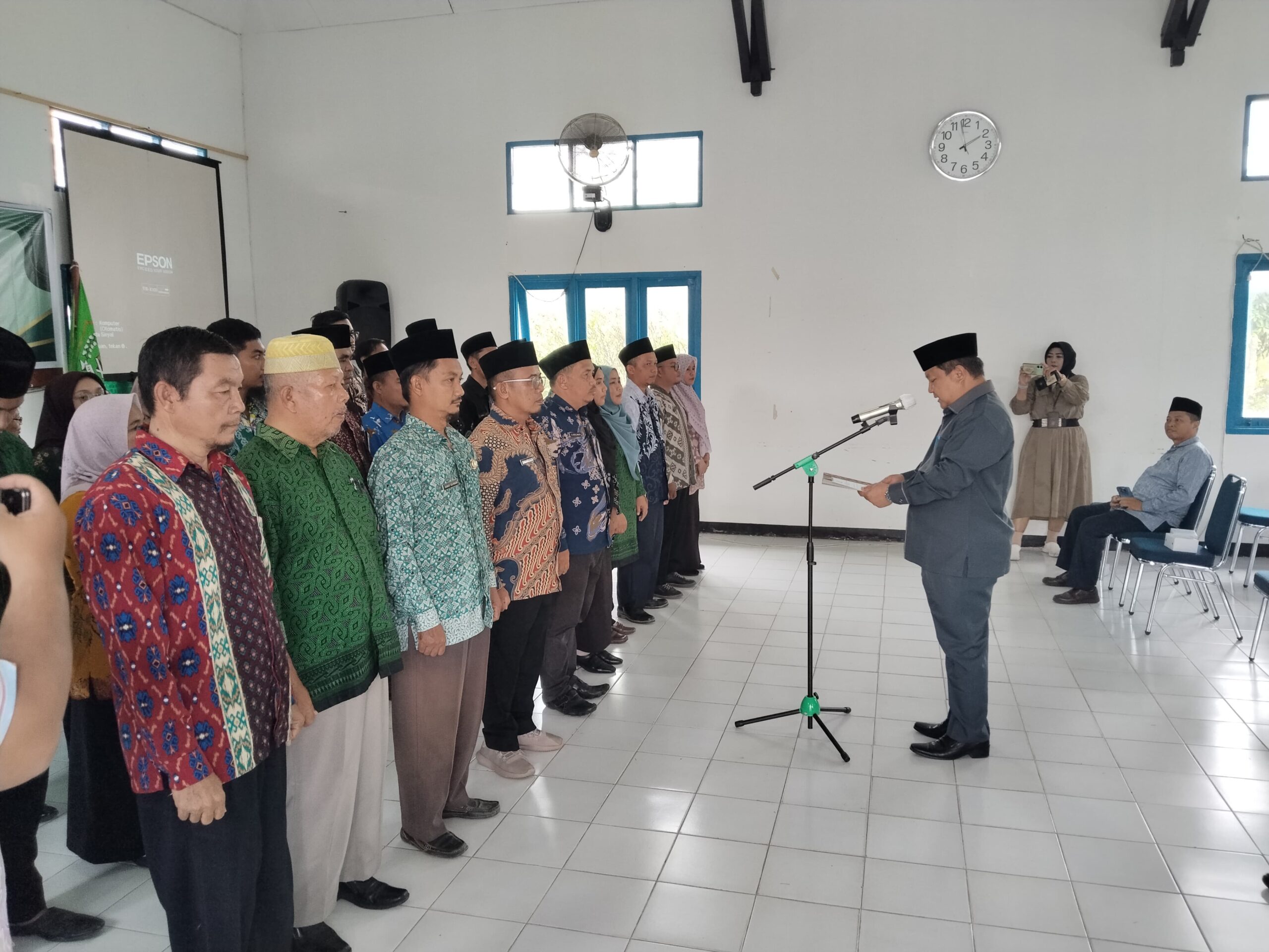 1000685389